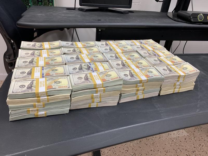 LCW Props: Box Of Money 1 Million
