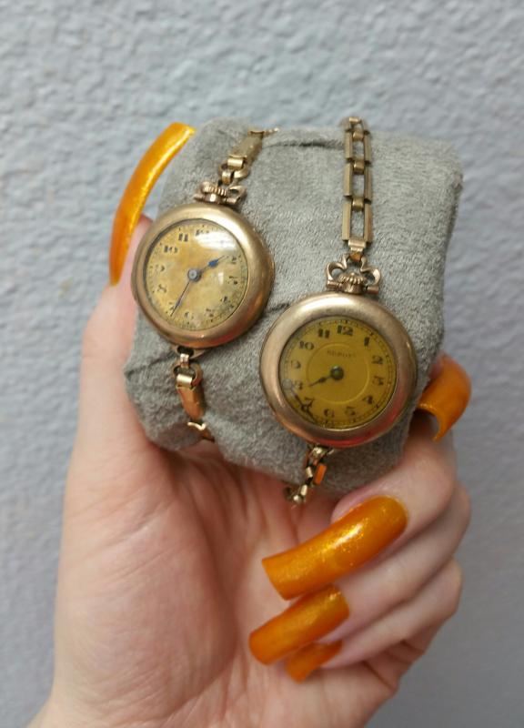LCW Props: Gold Ladies Antique Watches