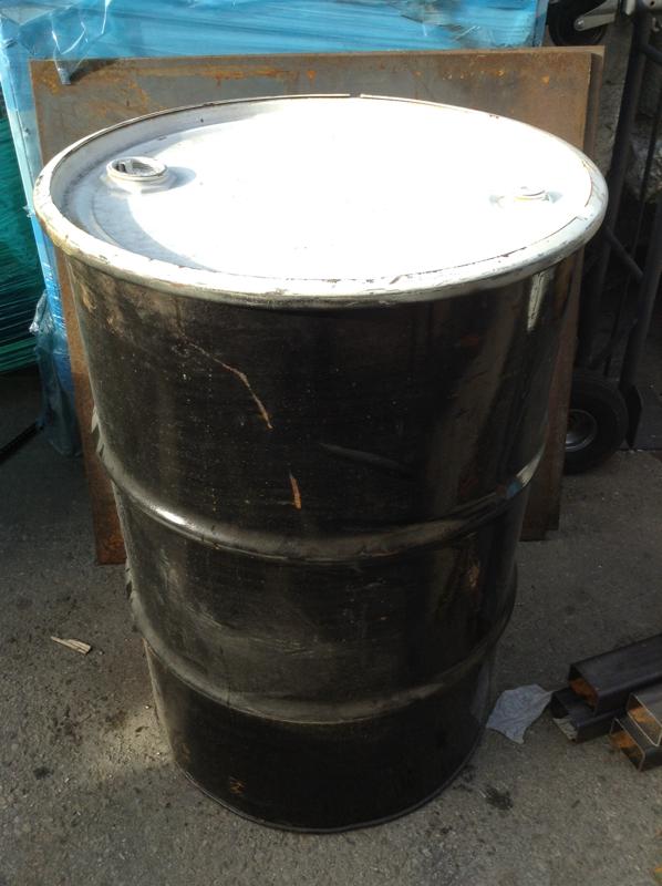 Image of B&w 55 Gallon Oil Drum